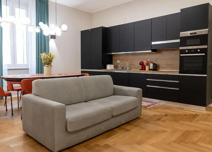 Madi Collection Colosseum - Awesome Flat